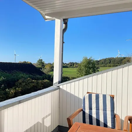 Sonnenblume Auf Dem Ostsee-ferienhof アパート Schwienkuhl